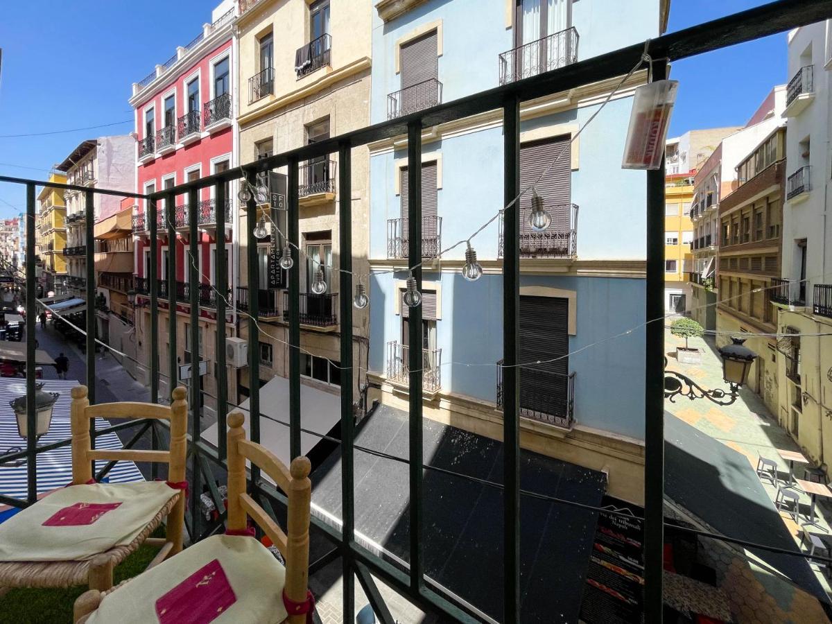 Apartamento Con Mucho Encanto En Pleno Centro Alicante Eksteriør billede
