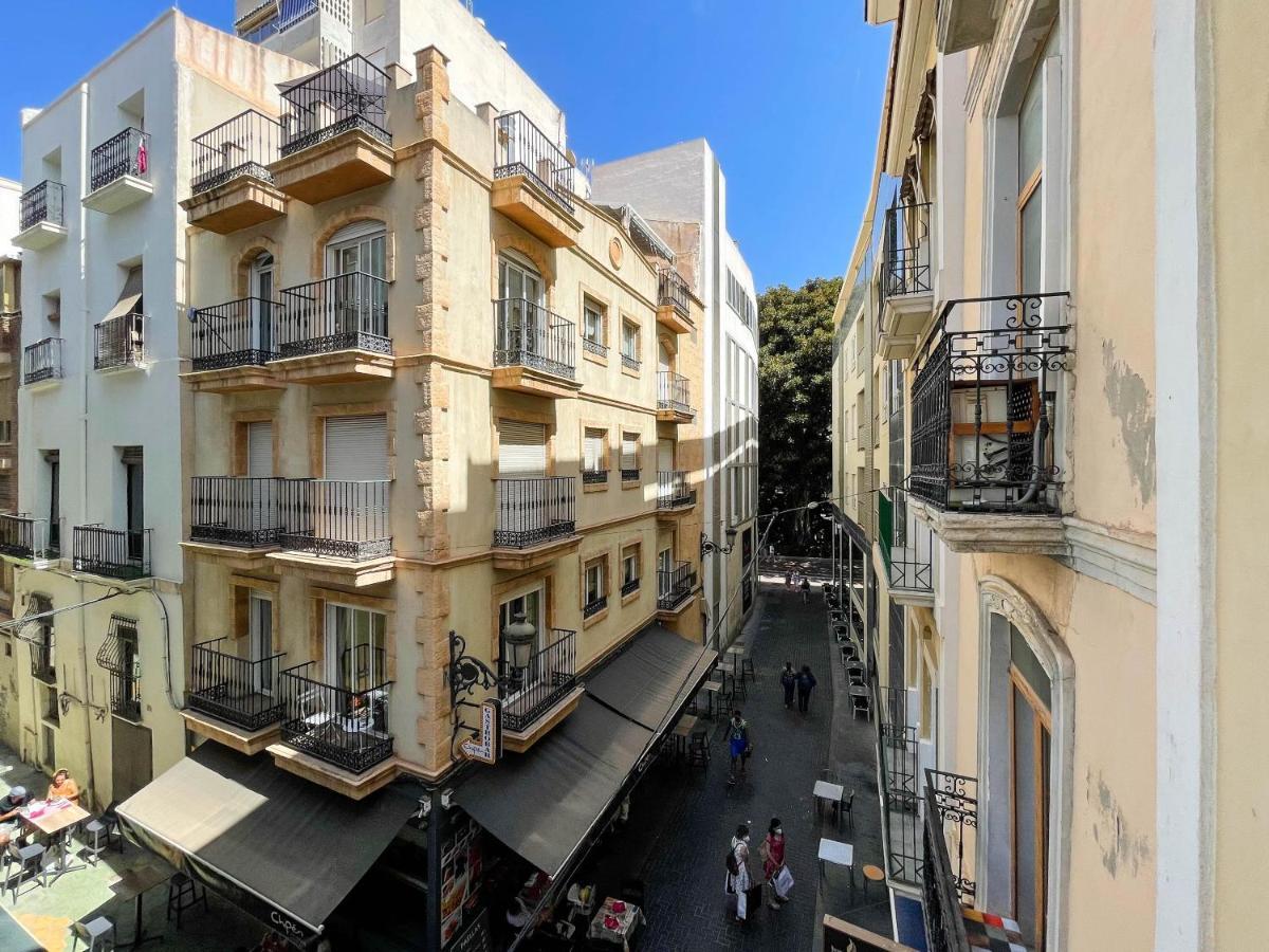 Apartamento Con Mucho Encanto En Pleno Centro Alicante Eksteriør billede