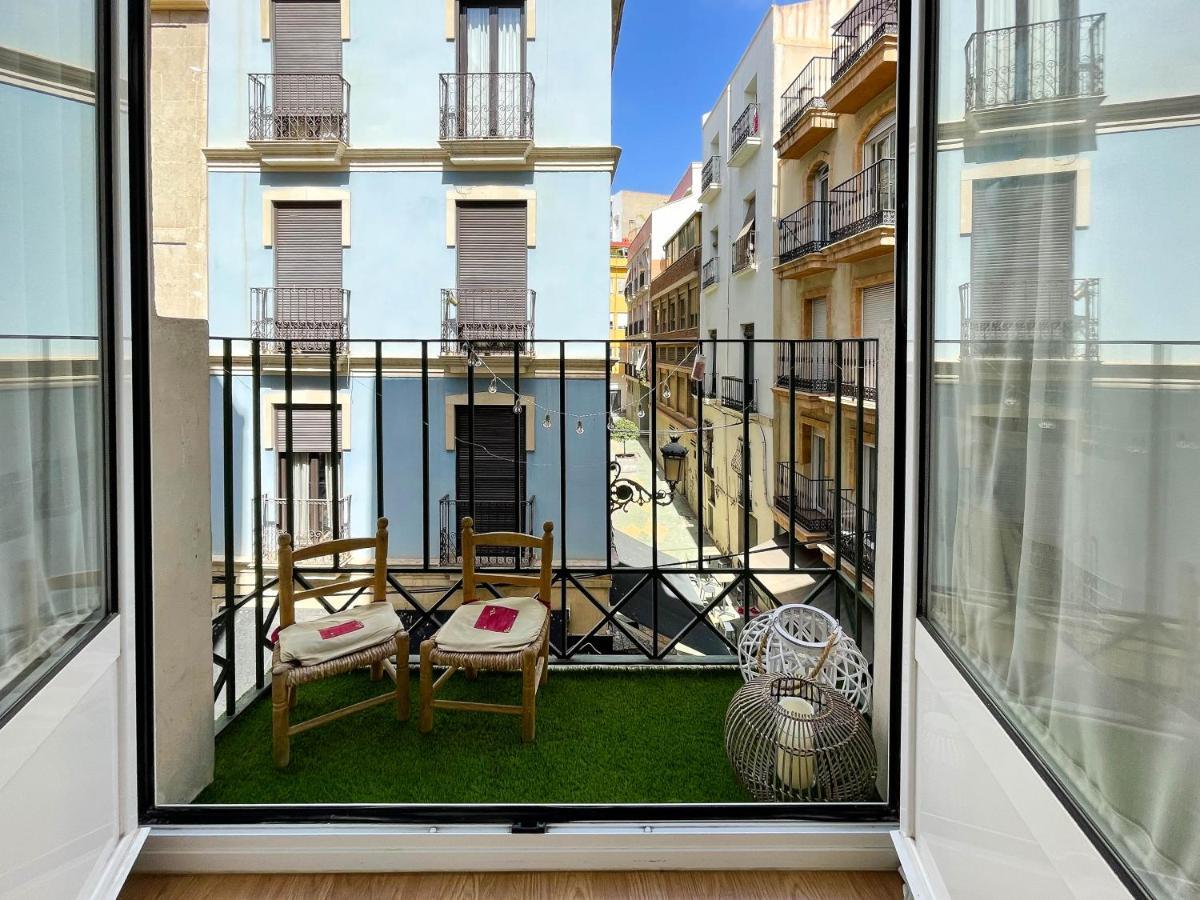 Apartamento Con Mucho Encanto En Pleno Centro Alicante Eksteriør billede